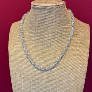New Elegant Silver Crystal Necklace
